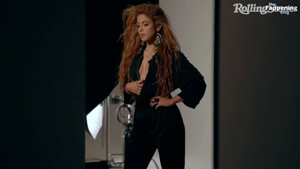 Shakira Sexy – Rolling Stone 2024 (12 Pics + Video) - #8