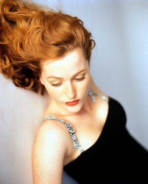 Gillian Anderson / gilliana Nude Leaks - Fapello - #26