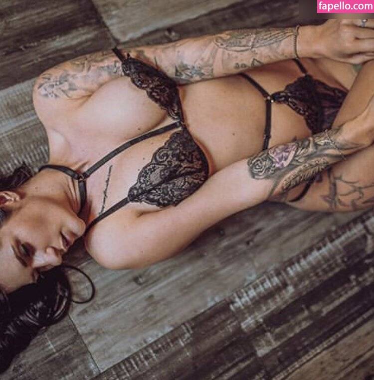 Bella_vita88 / inked_bella88 Nude Leaks OnlyFans - TheFap - #18