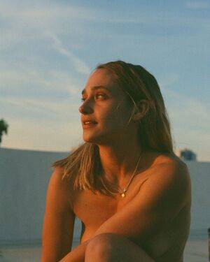 Jemima Kirke / jemima_jo_kirke / jemimakirke Nude Leaks - Fapello - #28