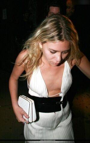 Olsen Twins Nude Leaks - Fapello - #10