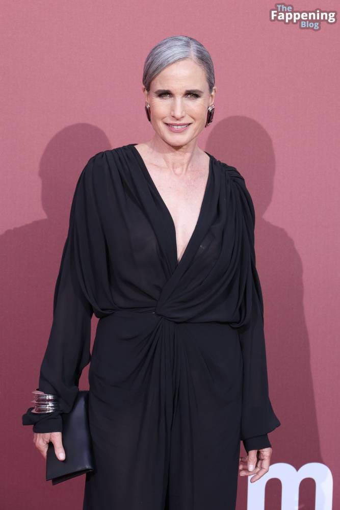 Andie MacDowell Flashes Her Nude Tits at the amfAR Gala in Cannes (67 Photos) - #7