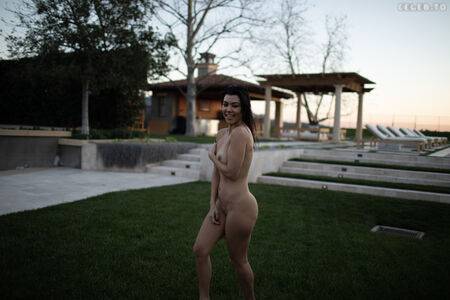 Kourtney Kardashian / kourtneykardash Nude Leaks - Fapello - #26