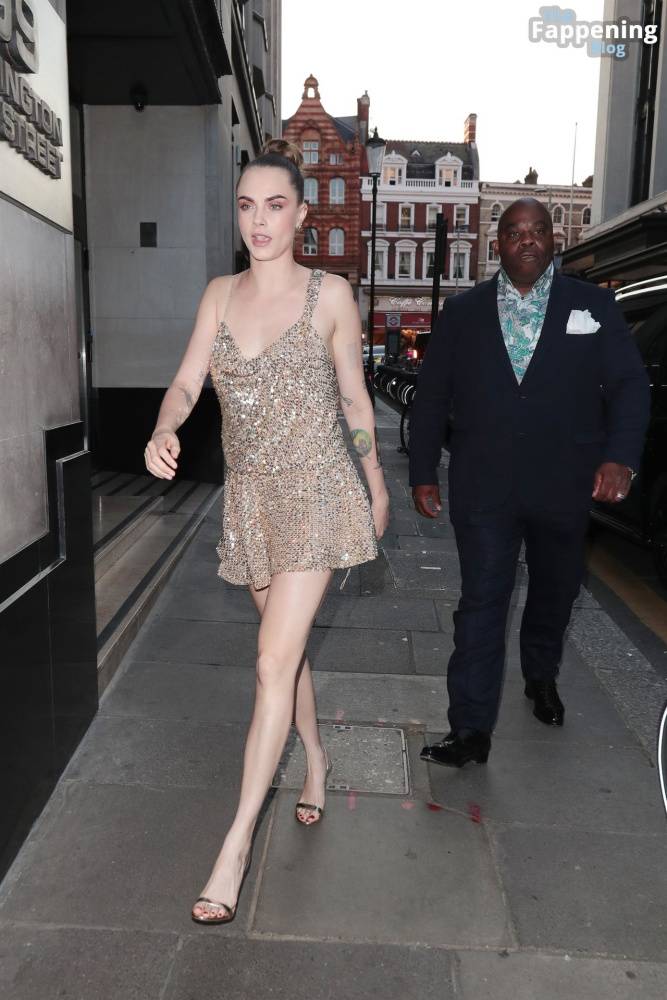 Cara Delevingne Flaunts Her Sexy Legs in London (23 Photos) - #2