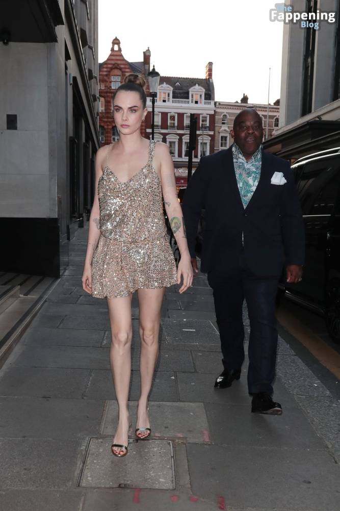 Cara Delevingne Flaunts Her Sexy Legs in London (23 Photos) - #4