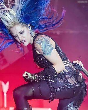 Alissa White-Gluz / AlissaWhiteGluz Nude Leaks Patreon - Fapello - #28