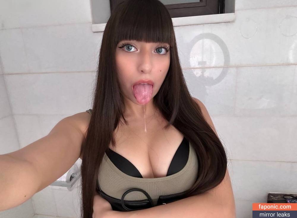 Kennt sie jemand aka https: aka mellooowx Nude Leaks OnlyFans - #12