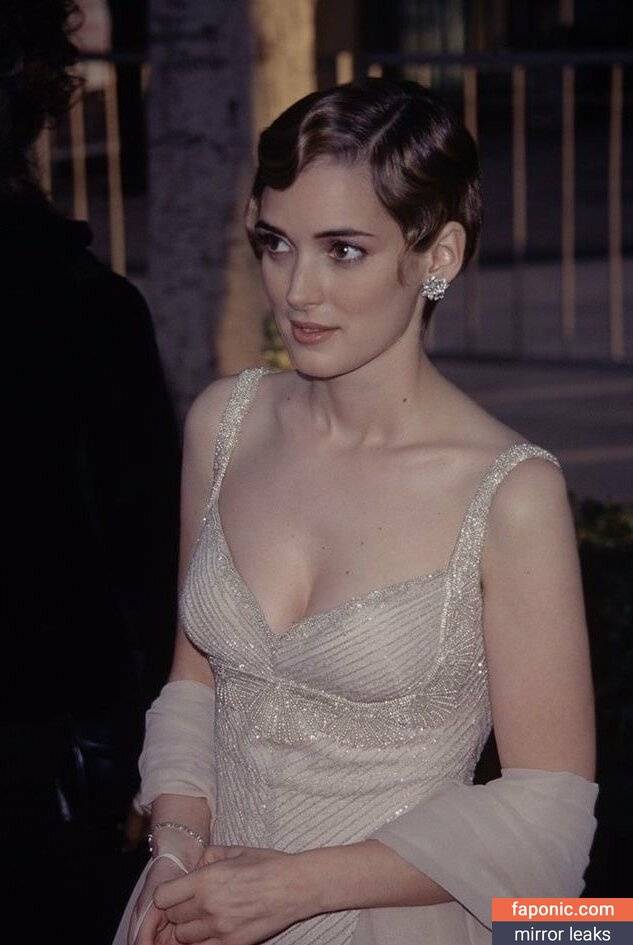 Winona Ryder aka winonaryderofficial Nude Leaks - #13