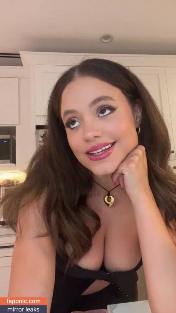 Sarah Jeffery aka lazy_lewds55 aka sarahmjeffery Nude Leaks OnlyFans - #3