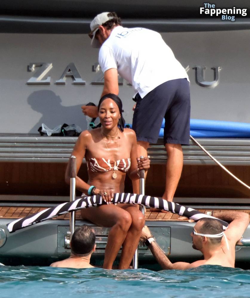 Naomi Campbell, Michelle Rodriguez, Eisa Gonzalez and Afef Jnifen are Seen Out on Holiday in Ibiza (155 Photos) - #5