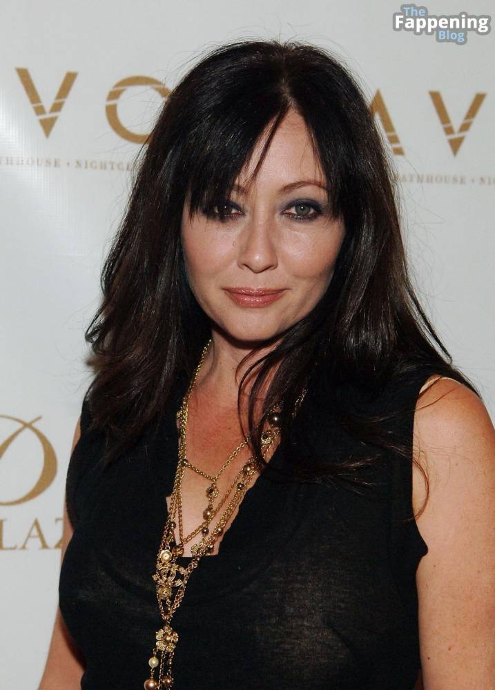 Shannen Doherty Nude & Sexy Collection (45 Photos) - #3