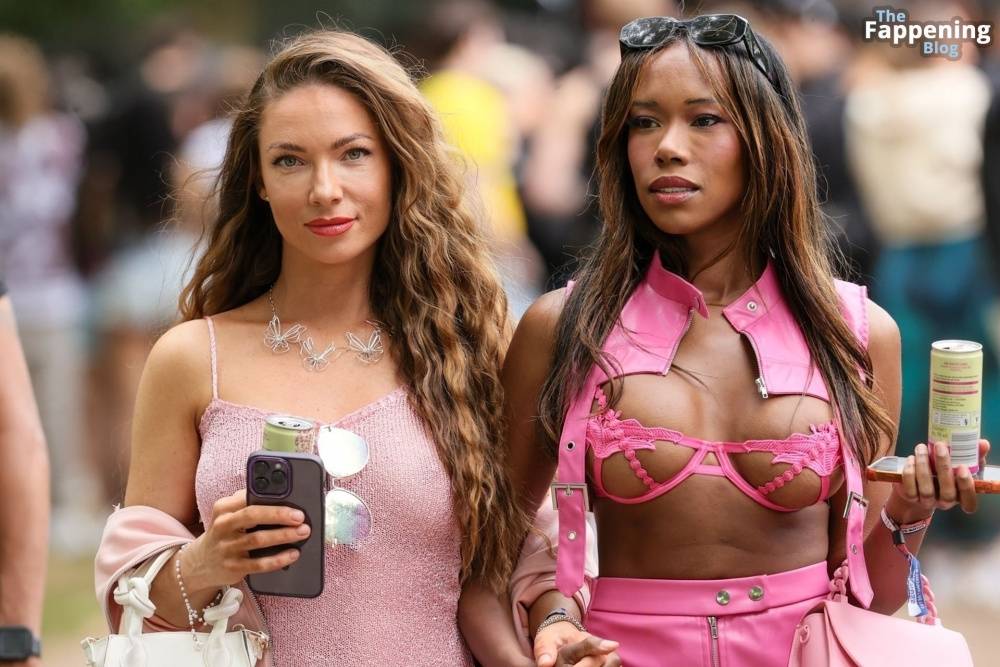 April Banbury & Whitney Hughes Display Their Boobs at Wireless Festival in London (21 Photos) - #12