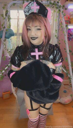 onlineevie / onlyevie_ / plushiesuccubus Nude Leaks - #23