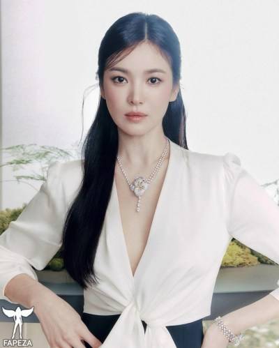 Song Hye-kyo / kyo1122 Nude Leaks OnlyFans - TheFap - #5