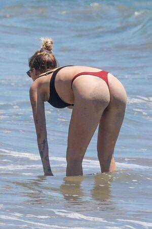 Ireland Baldwin / chloebaldwin... / irelandbasingerbaldwin Nude Leaks - #18