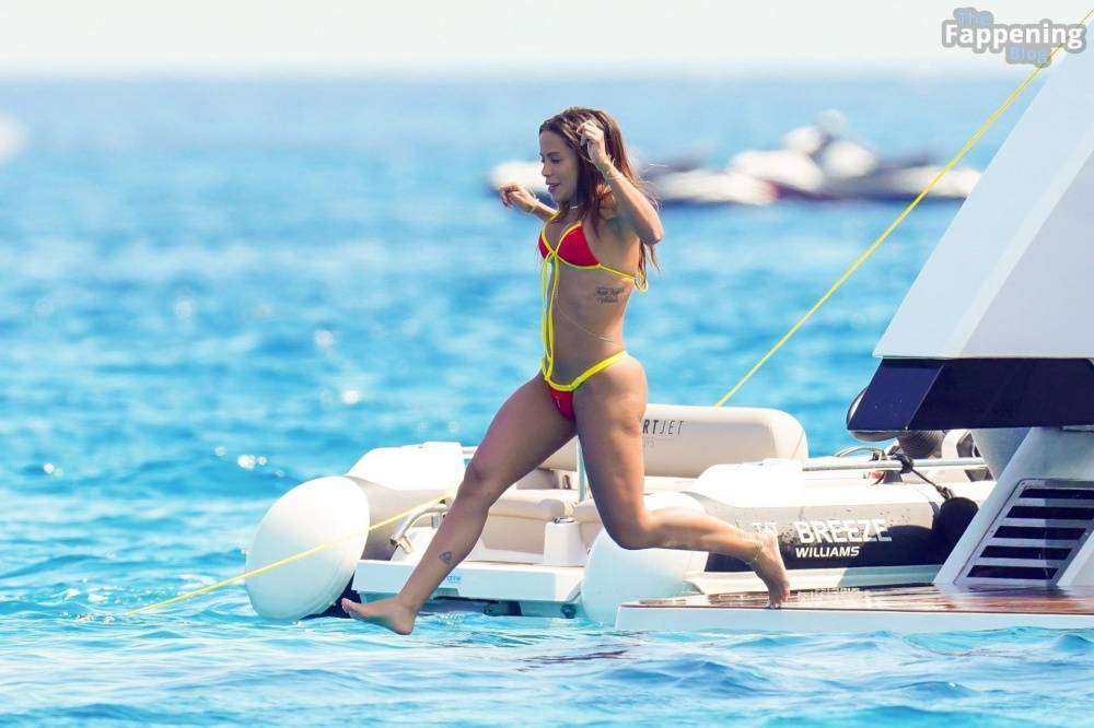 Anitta Displays Her Sexy Booty in a Bikini (40 Photos) - #24