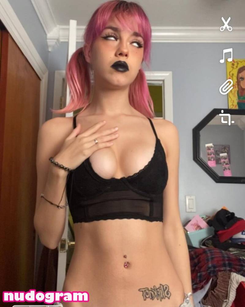 Petitegothgirl / petitegothgirl Nude Leaks OnlyFans - TheFap - #11