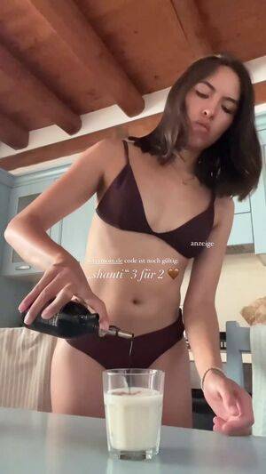 Shanti Tan / shantijoantan Nude Leaks - Fapello - #5