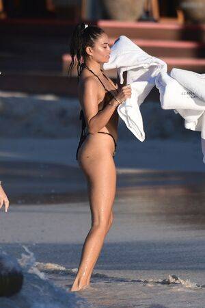 Shanina Shaik / shaninamshaik Nude Leaks - #30