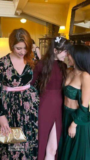 Doddleoddle / Dodie Clark Nude Leaks - Fapello - #24