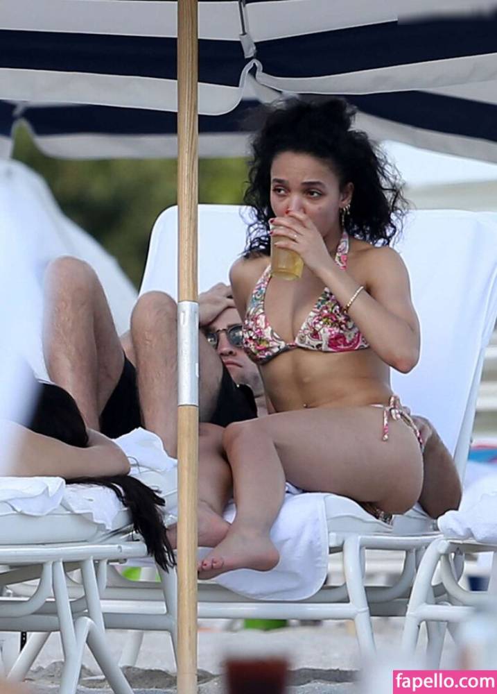 Fkatwigs / fkatwigs Nude Leaks OnlyFans - TheFap - #8