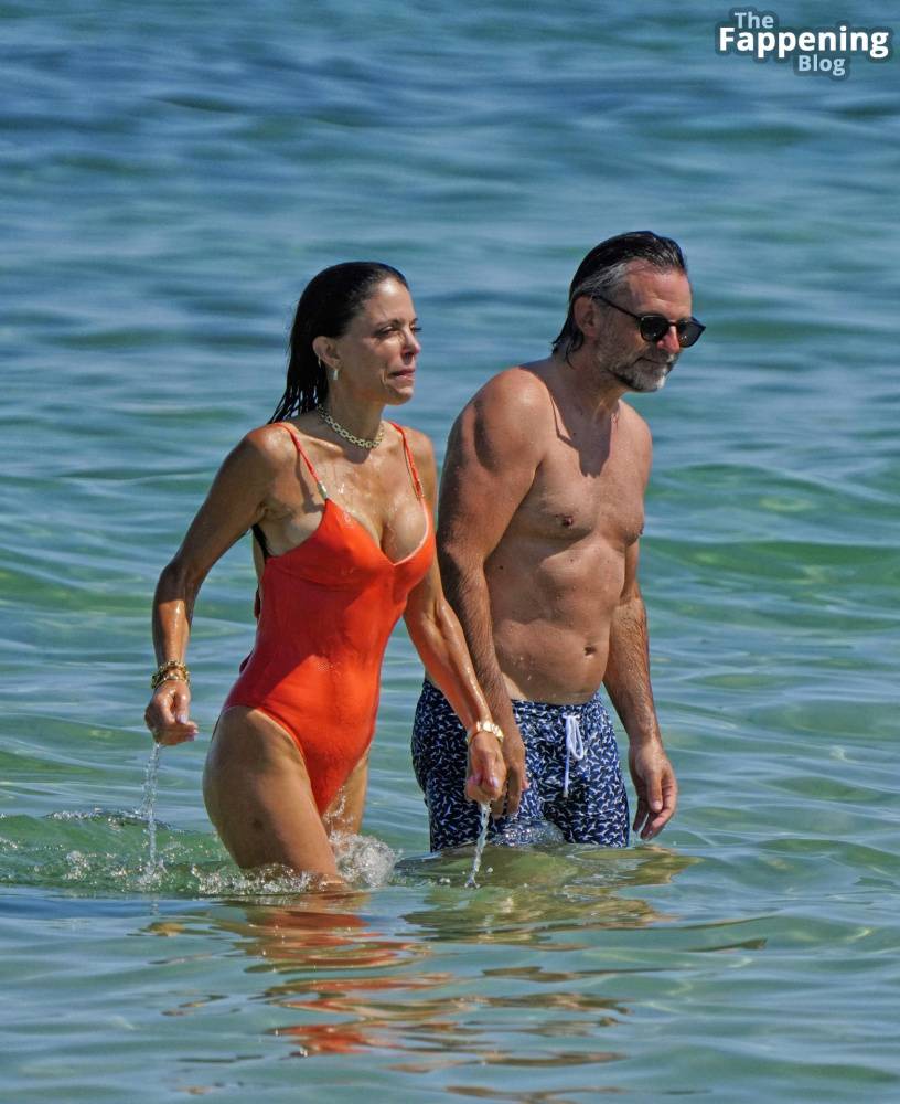 Bethenny Frankel Shows Off Her Sexy Boobs in a Swimsuit on the Beach in Saint Tropez (27 Photos) - #13