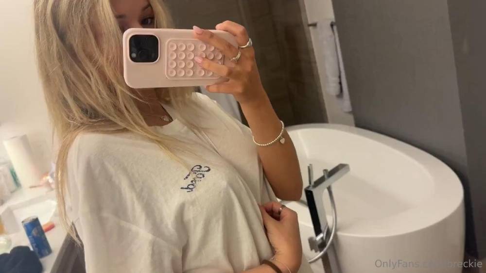 Breckie Hill Nipple Pokies Bounce OnlyFans Video Leaked - #4