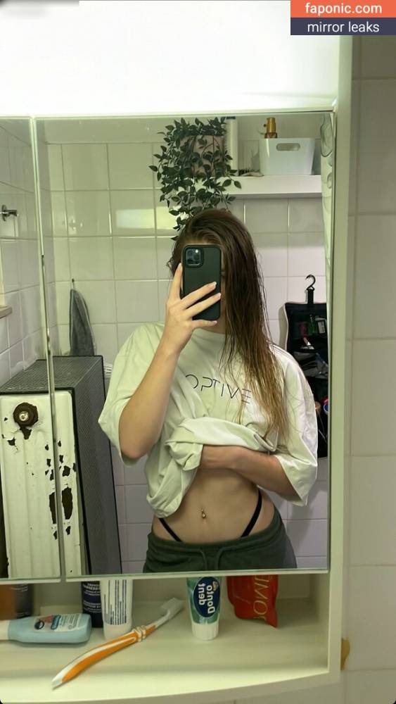 ally.hrng aka ally.of Nude Leaks OnlyFans - #15