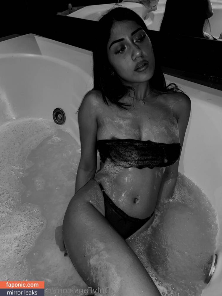 Mia Valencia aka Mia.valencia aka miavalencia_ Nude Leaks OnlyFans - #14