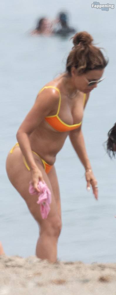 Eva Longoria Displays Her Sexy Booty on the Beach in Marbella (28 Photos) - #20