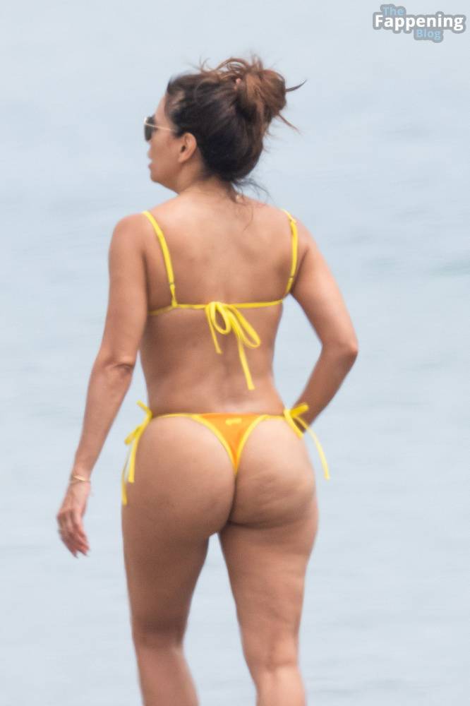 Eva Longoria Displays Her Sexy Booty on the Beach in Marbella (28 Photos) - #25