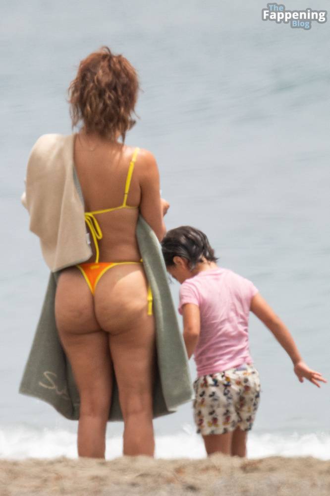 Eva Longoria Displays Her Sexy Booty on the Beach in Marbella (28 Photos) - #21