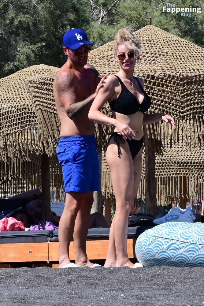 Katie McGlynn Stuns in a Black Bikini as She Hits the Beach in Santorini (29 Photos) - #6