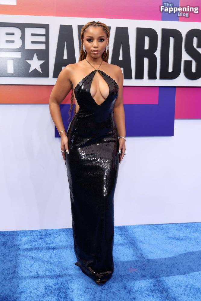 Chloe Bailey Shows Off Her Big Boobs at the BET Awards 2024 (49 Photos) - #25