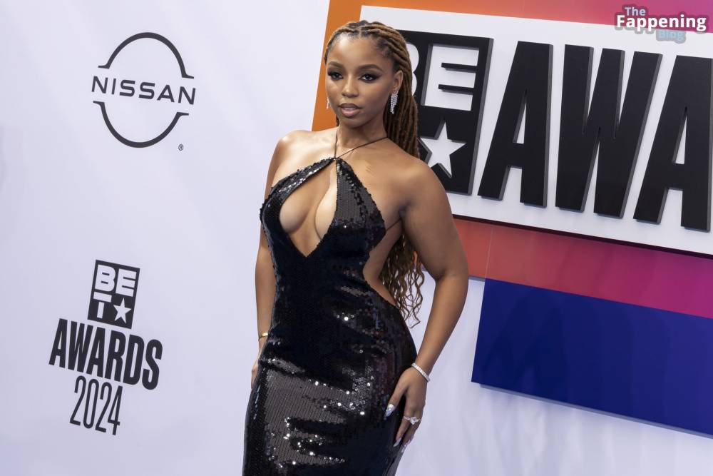 Chloe Bailey Shows Off Her Big Boobs at the BET Awards 2024 (49 Photos) - #6