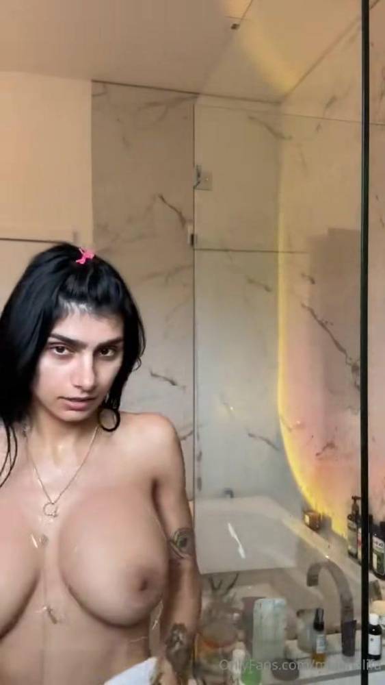 Mia Khalifa Nude Shower Livestream OnlyFans Video Leaked - #12