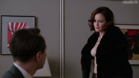 Alexis Bledel / alexisbledelofficial Nude Leaks - Fapello - #18