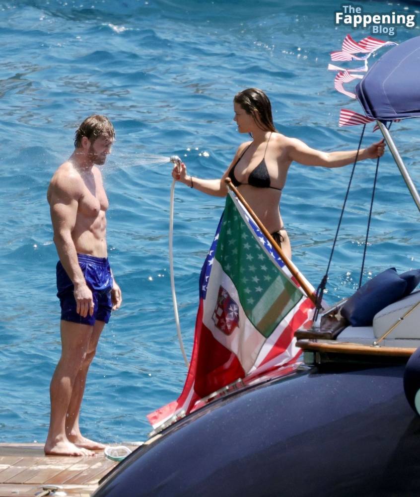 Nina Agdal & Logan Paul Celebrate July the 4th Independence Day in Capri (45 Photos) - #24