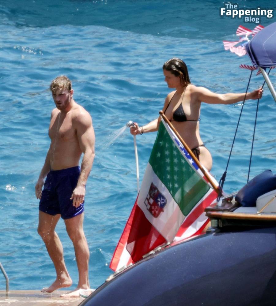 Nina Agdal & Logan Paul Celebrate July the 4th Independence Day in Capri (45 Photos) - #19