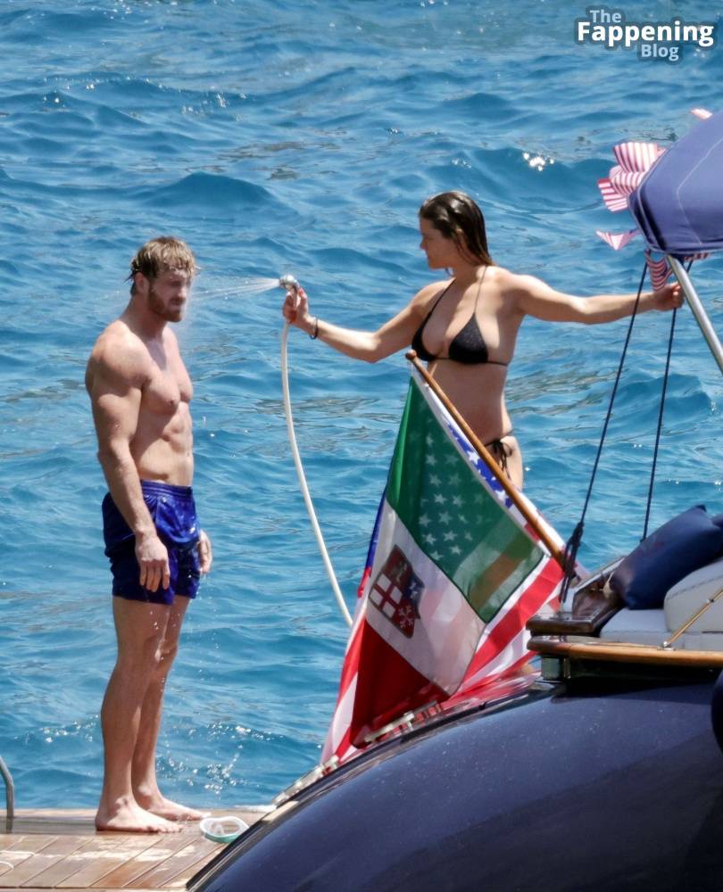 Nina Agdal & Logan Paul Celebrate July the 4th Independence Day in Capri (45 Photos) - #18