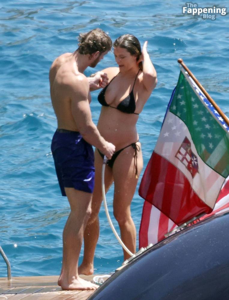 Nina Agdal & Logan Paul Celebrate July the 4th Independence Day in Capri (45 Photos) - #21