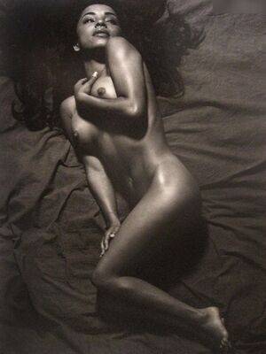 Sade / SadeOfficial Nude Leaks - Fapello - #8