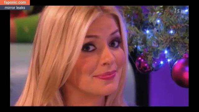 Holly Willoughby aka hollywilloughby Nude Leaks - #6