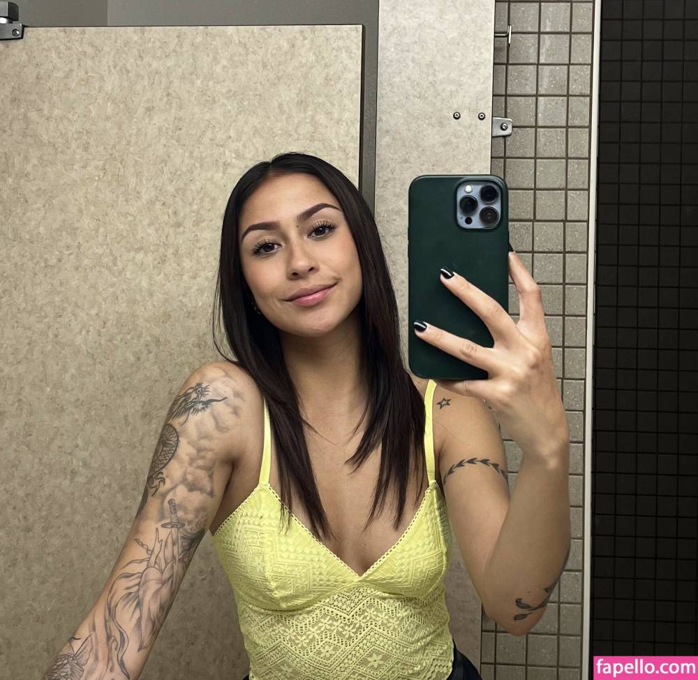 Latinabeautyyy / latinabeautyyy Nude Leaks OnlyFans - TheFap - #24