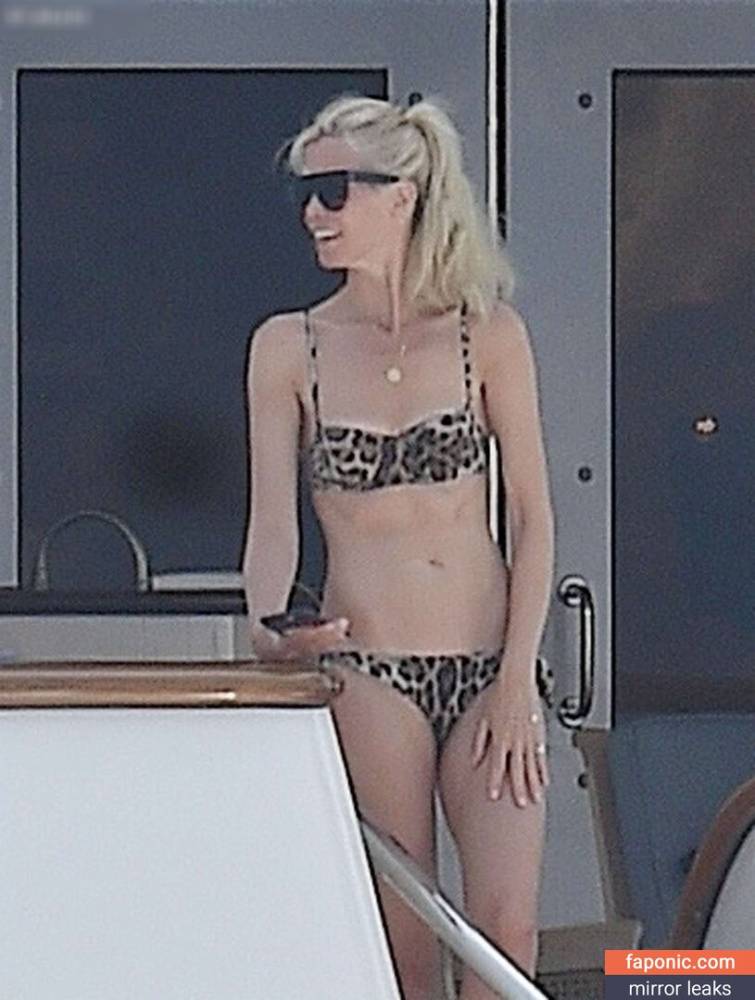 Claudia Schiffer aka claudiaschiffer Nude Leaks - #1