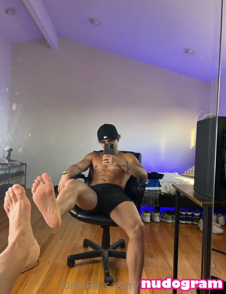 Prettyboyaedan / prettyboyaedan Nude Leaks OnlyFans - TheFap - #12