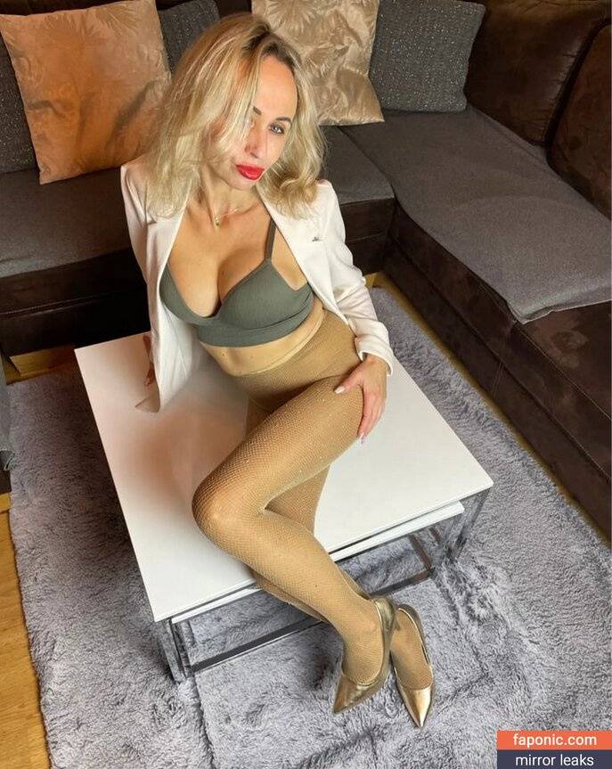 nylons.czech.lady aka nylons_czech_lady Nude Leaks OnlyFans - #13