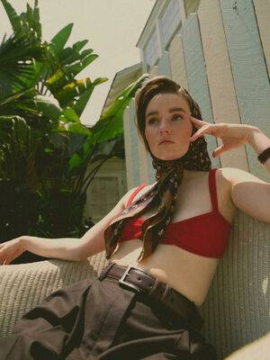 Kaitlyn Dever / KaitlynDever Nude Leaks - Fapello - #11