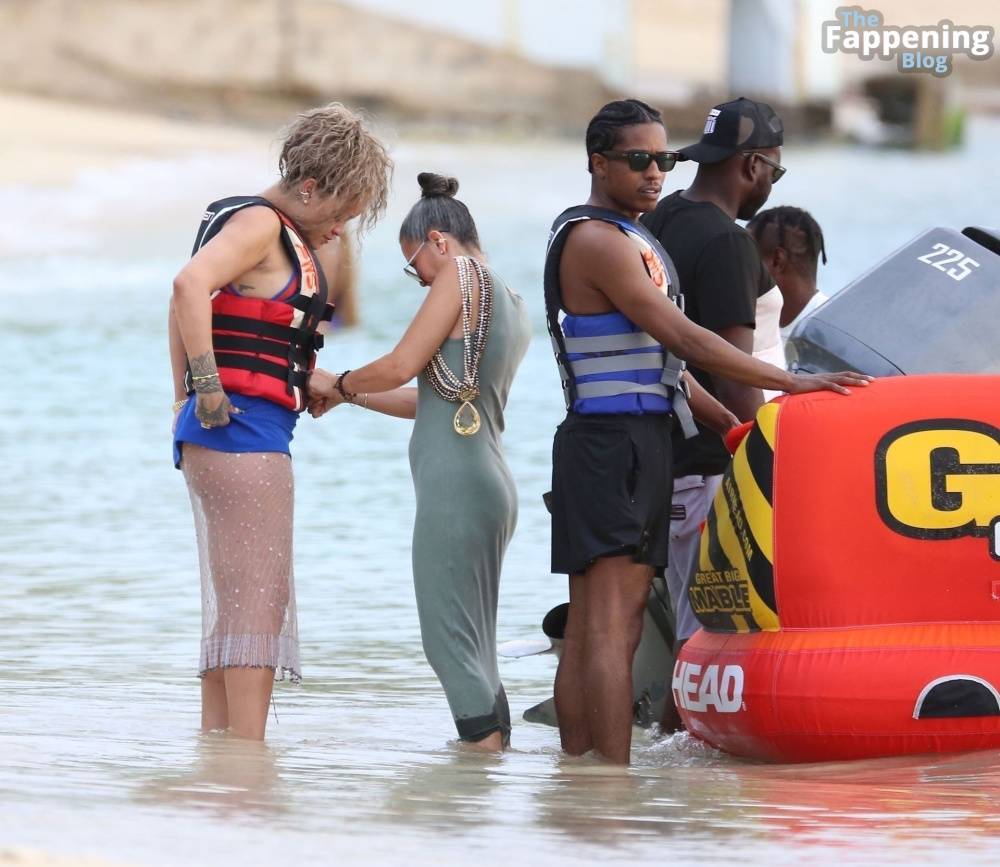 Rihanna & Her Beau are Seen During Their Caribbean Getaway in Barbados (247 Photos) - #3