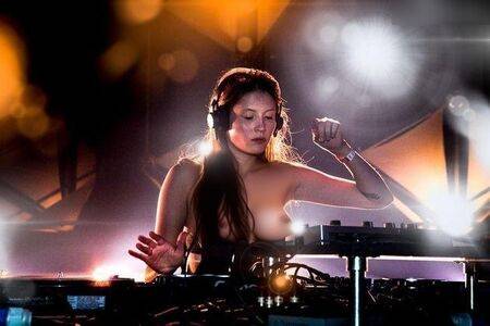 Charlotte De Witte / Techno DJ / cdwnation / charlottedewittemusic Nude Leaks - Fapello - #7